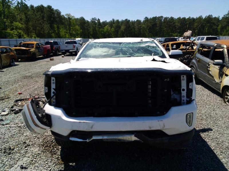 Продажа на аукционе авто 2018 Chevrolet Silverado, vin: 3GCUKREC3JG247030, номер лота: 88777875