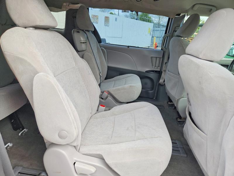 Продажа на аукционе авто 2018 Toyota Sienna, vin: 5TDKZ3DC4JS913380, номер лота: 47425966