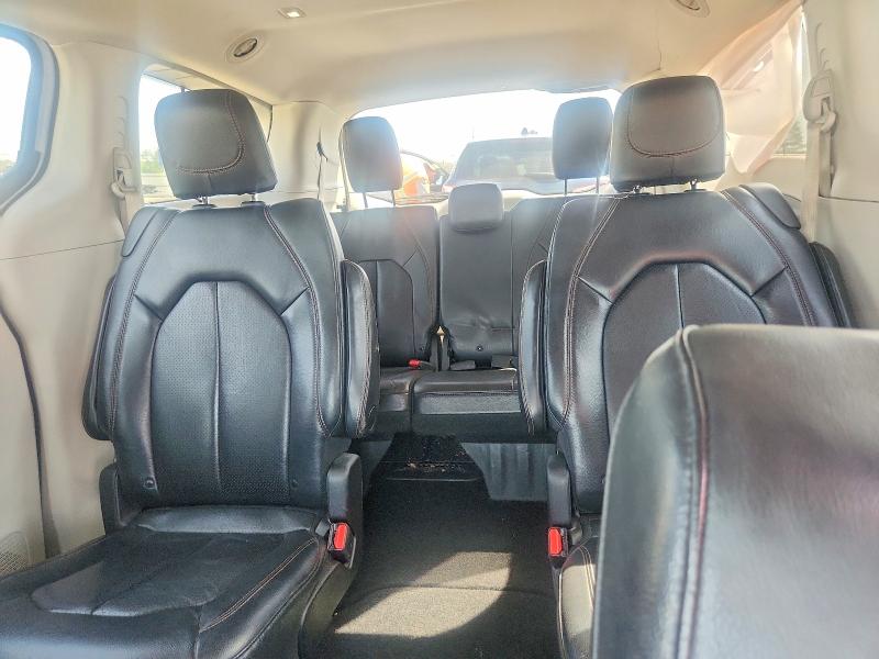 Продажа на аукционе авто 2019 Chrysler Pacifica, vin: 2C4RC1BG1KR626194, номер лота: 49139356