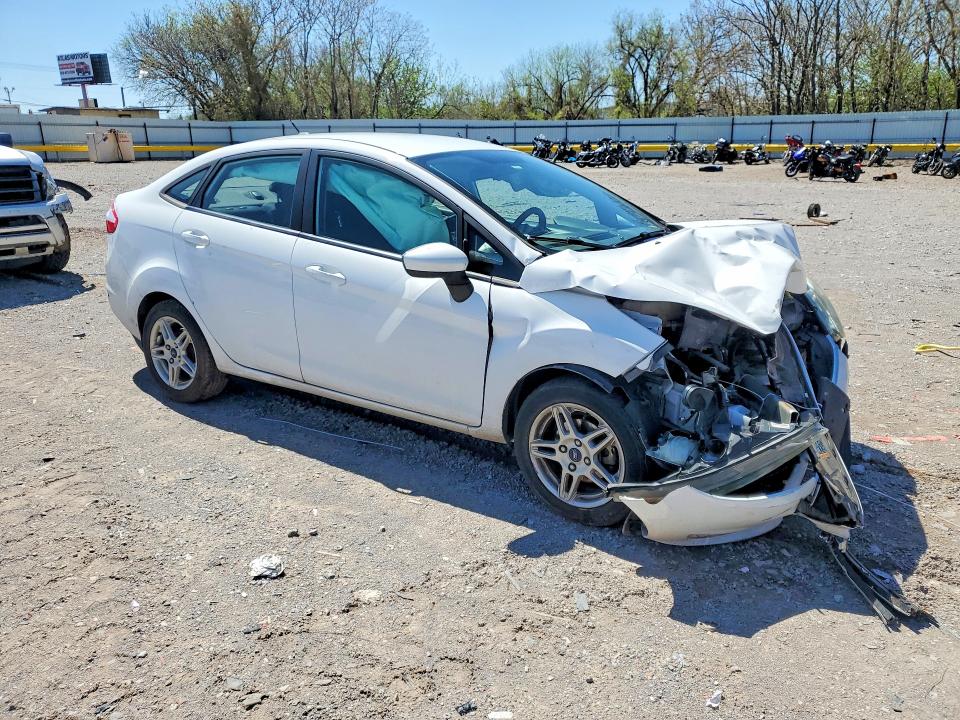48441616 :رقم المزاد ، 3FADP4BJ1KM132281 vin ، 2019 Ford Fiesta مزاد بيع