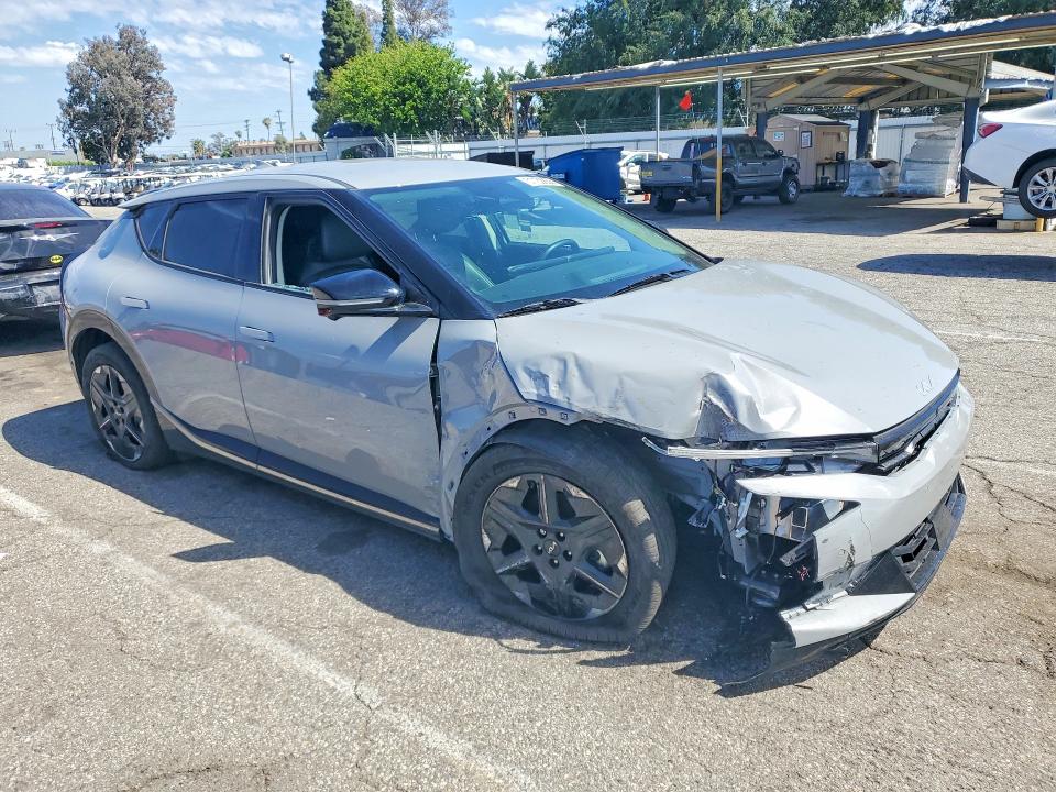 2025 Kia Ev6 მანქანა იყიდება აუქციონზე, vin: 5XYC34JA7SG012128, აუქციონის ნომერი: 51163836