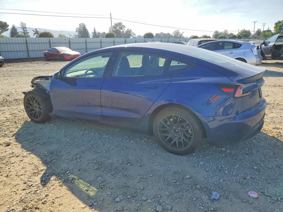 49001666 :رقم المزاد ، 5YJ3E1EA3SF962884 vin ، 2025 Tesla Model 3 مزاد بيع