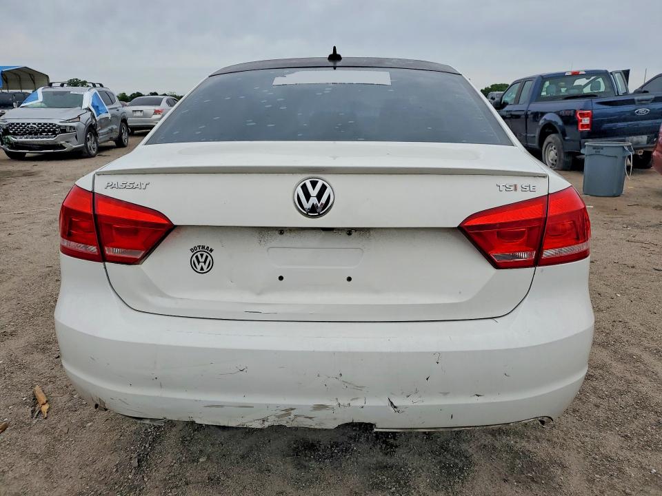 2015 Volkswagen Passat მანქანა იყიდება აუქციონზე, vin: 1VWBT7A35FC006494, აუქციონის ნომერი: 48487706