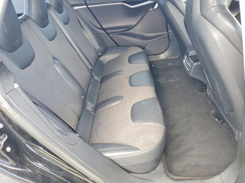 Продажа на аукционе авто 2015 Tesla Model S, vin: 5YJSA1E29FF116877, номер лота: 51146406