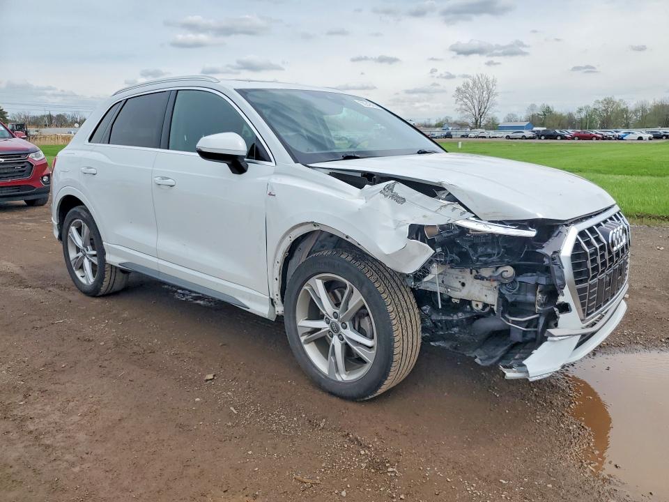 Продажа на аукционе авто 2020 Audi Q3, vin: WA1EECF3XL1104644, номер лота: 50249456