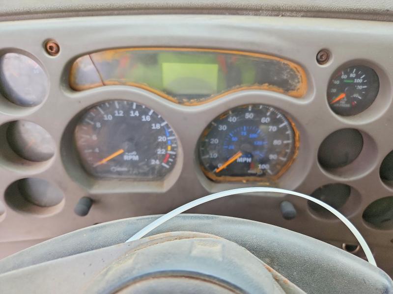 Продажа на аукционе авто 2001 Mack 600, vin: 1M1AA13Y11W138203, номер лота: 49038076