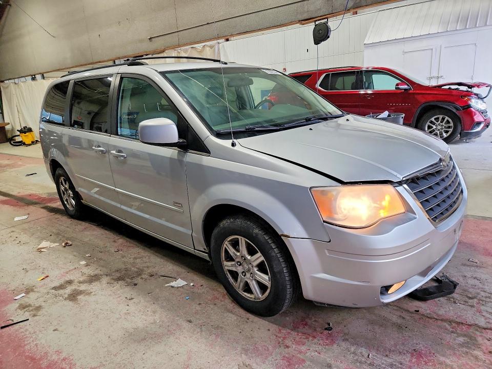 Продажа на аукционе авто 2008 Chrysler Town & Country, vin: 2A8HR54P88R800536, номер лота: 51262736