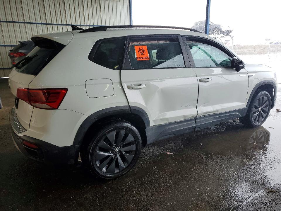 Продаж на аукціоні авто 2022 Volkswagen Taos, vin: 3VVDX7B27NM005206, номер лоту: 49819326