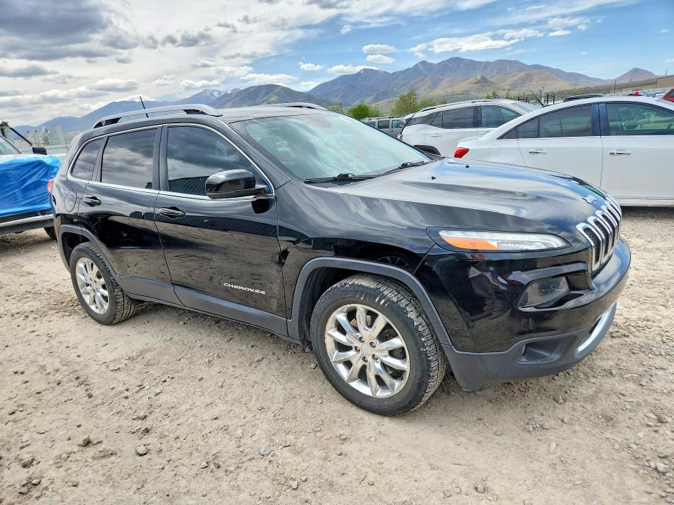 50326126 :رقم المزاد ، 1C4PJMDS9HW619011 vin ، 2017 Jeep Cherokee مزاد بيع