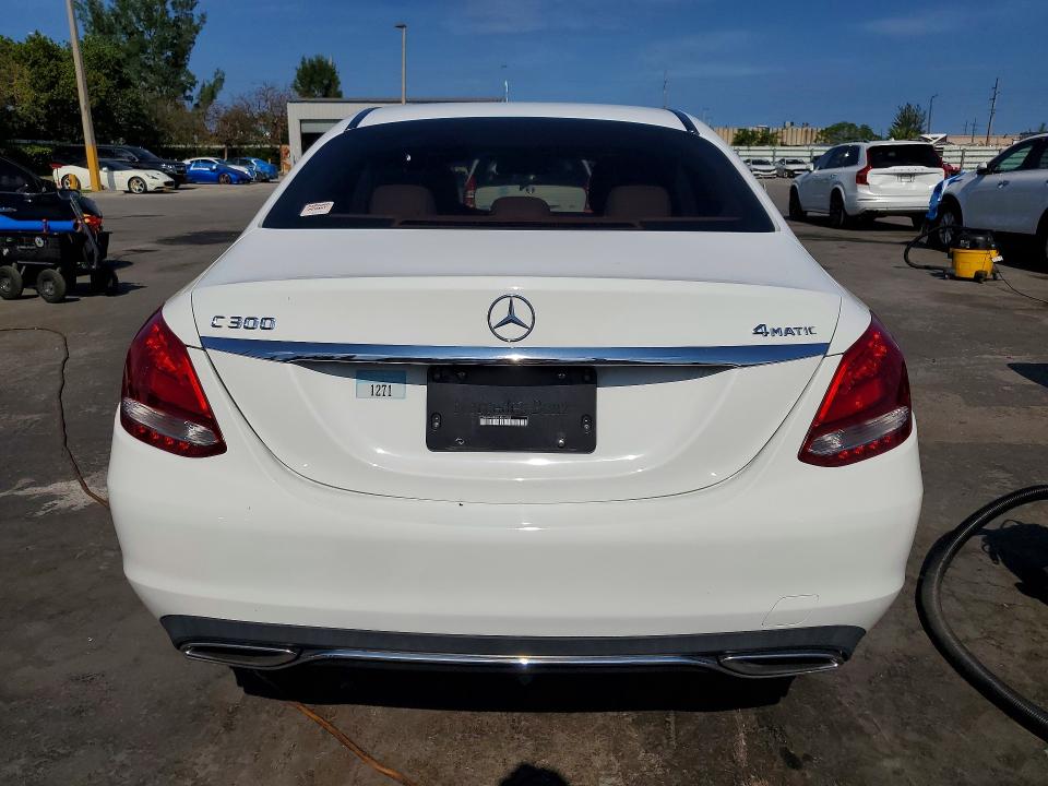 2015 Mercedes-benz C მანქანა იყიდება აუქციონზე, vin: 55SWF4KB8FU066903, აუქციონის ნომერი: 51942676