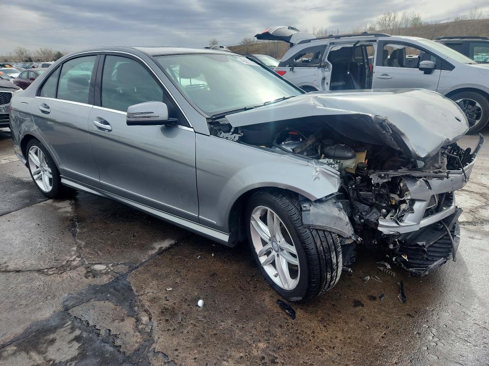 48267336 :رقم المزاد ، WDDGF8ABXDA834777 vin ، 2013 Mercedes-benz C مزاد بيع