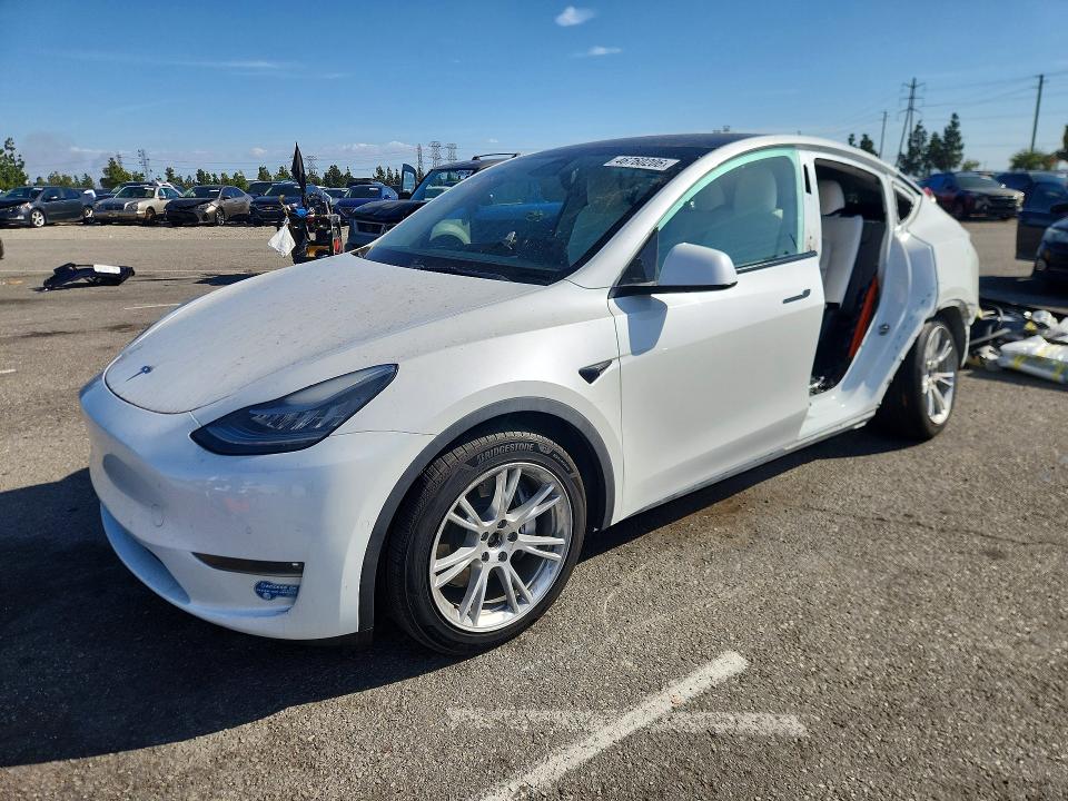 Продаж на аукціоні авто 2021 Tesla Model Y, vin: 5YJYGAEE6MF195389, номер лоту: 46760206