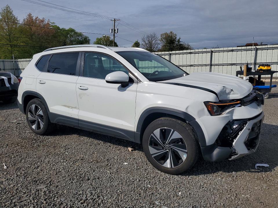 2025 Volkswagen Taos მანქანა იყიდება აუქციონზე, vin: 3VVVC7B2XSM005499, აუქციონის ნომერი: 51381906