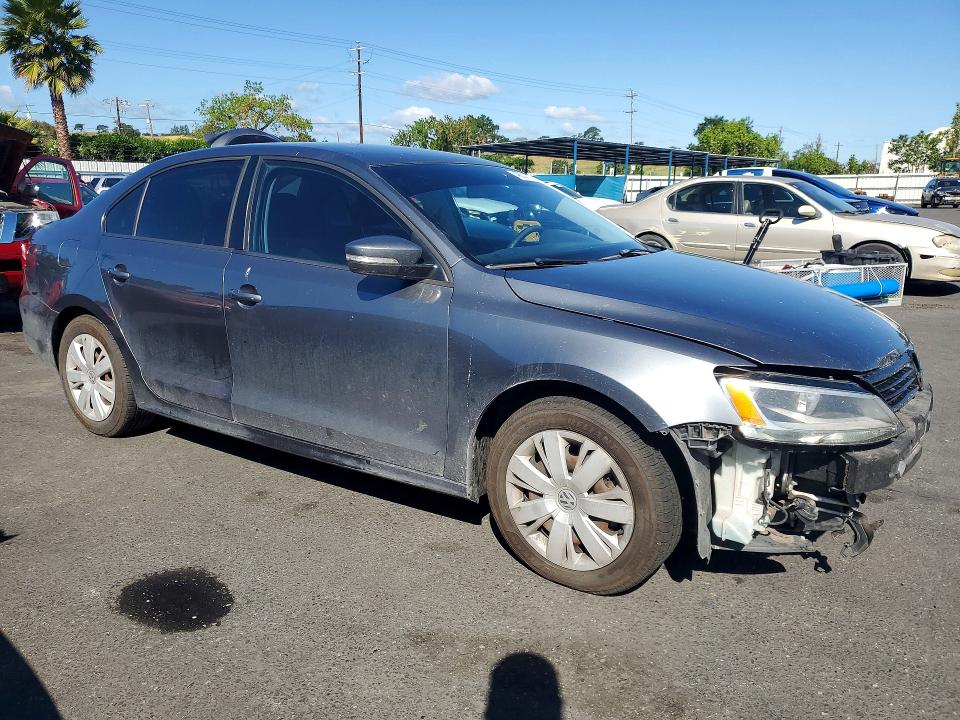48331716 :رقم المزاد ، 3VWD17AJ5EM420952 vin ، 2014 Volkswagen Jetta مزاد بيع