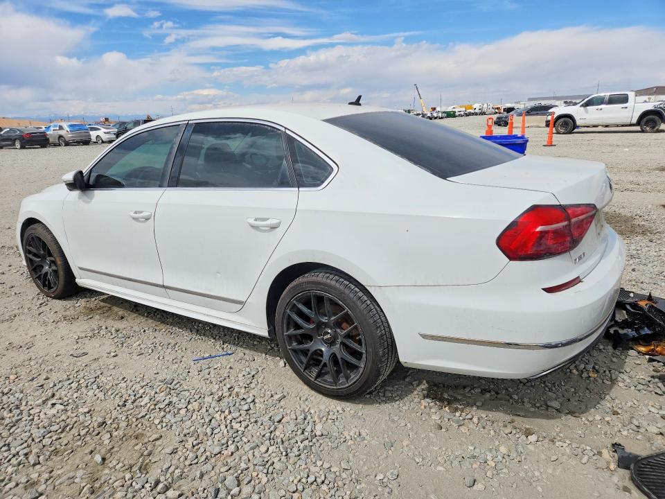 2016 Volkswagen Passat მანქანა იყიდება აუქციონზე, vin: 1VWAT7A33GC033013, აუქციონის ნომერი: 49533736