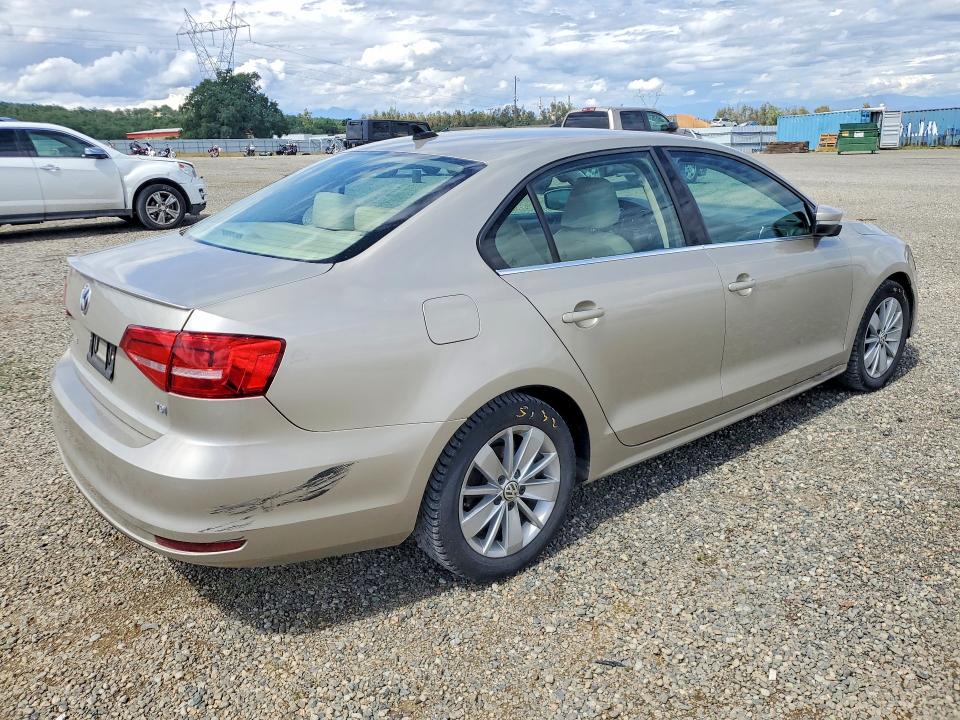49471956 :رقم المزاد ، 3VWLA7AJ0FM403649 vin ، 2015 Volkswagen Jetta مزاد بيع