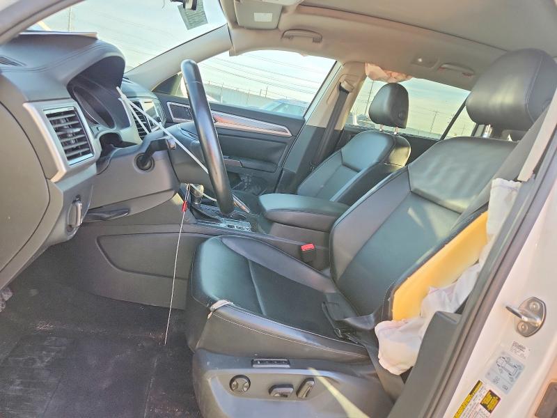 79911805 :رقم المزاد ، 1V2ER2CA2JC545725 vin ، 2018 Volkswagen Atlas مزاد بيع