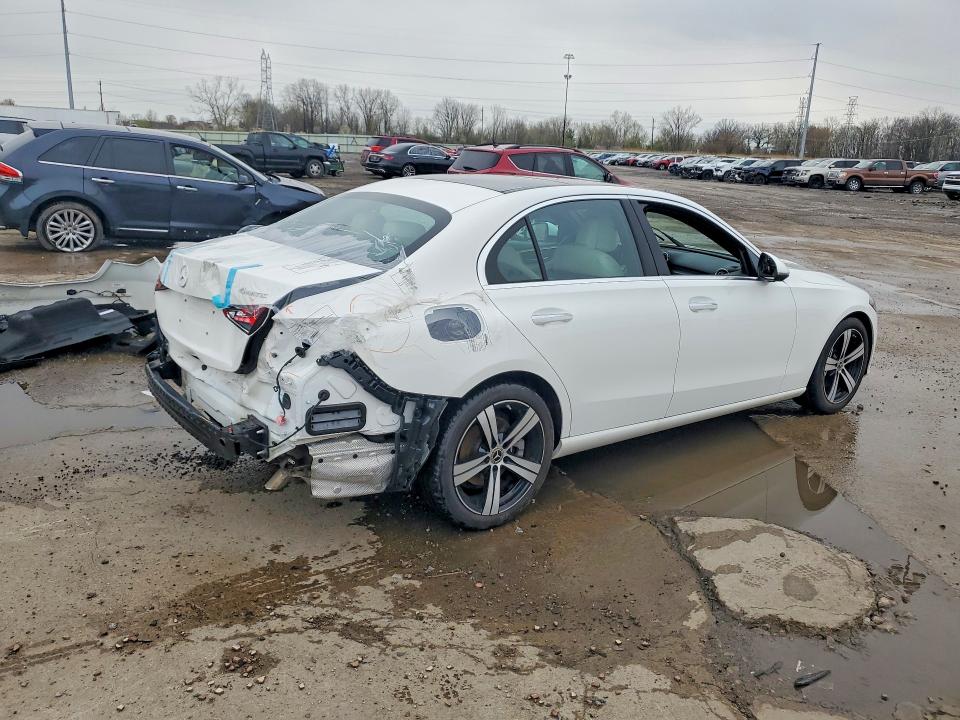 49590906 :رقم المزاد ، W1KAF4HB8RR173800 vin ، 2024 Mercedes-benz C مزاد بيع