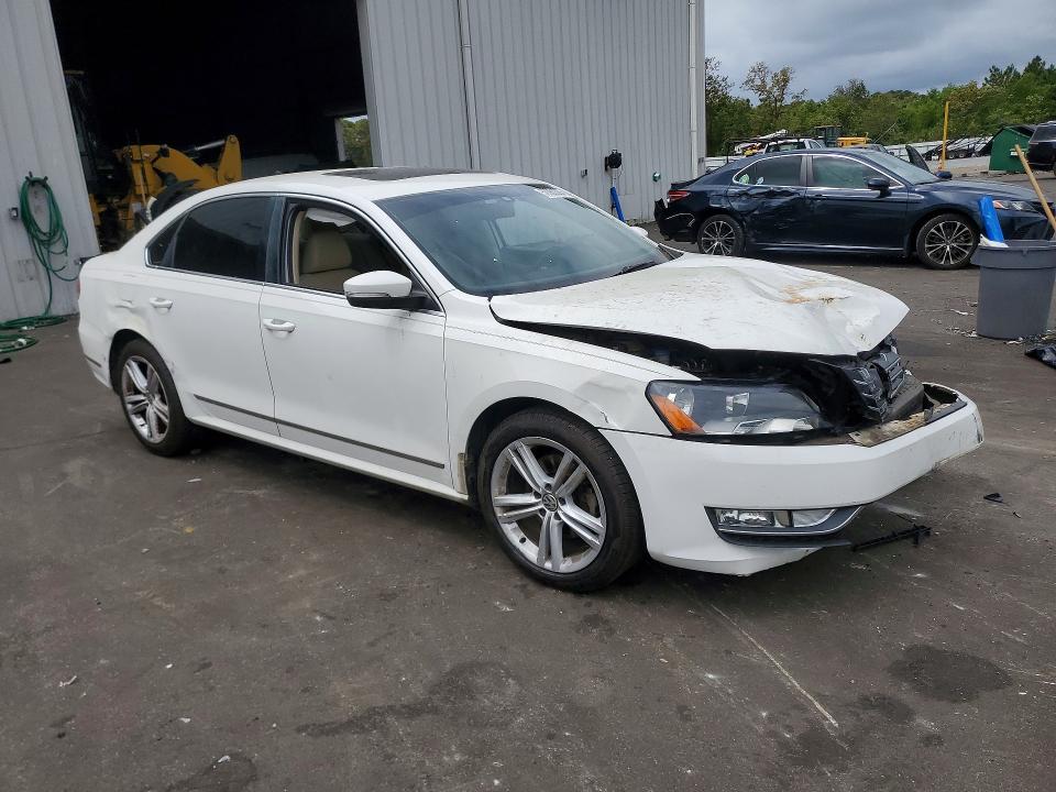 2014 Volkswagen Passat მანქანა იყიდება აუქციონზე, vin: 1VWCN7A35EC119861, აუქციონის ნომერი: 50261526