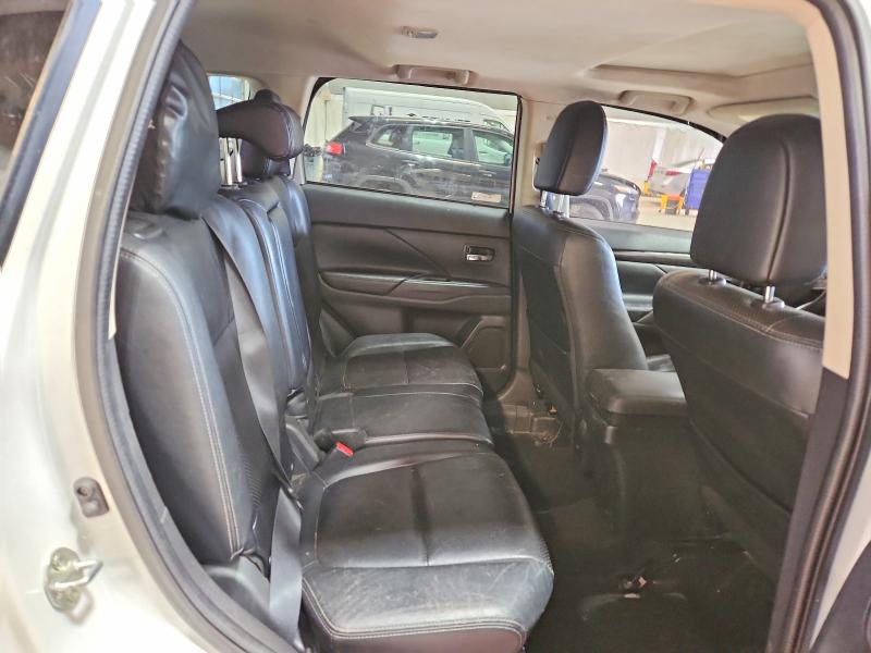51329976 :رقم المزاد ، JA4JZ4AX6GZ008049 vin ، 2016 Mitsubishi Outlander مزاد بيع