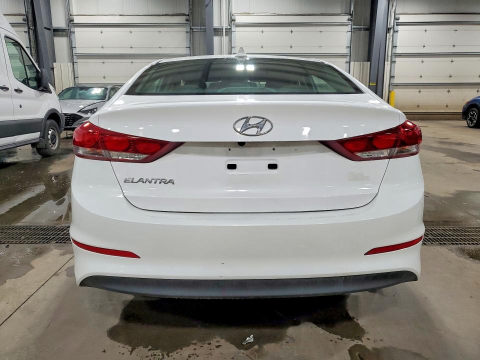 49078146 :رقم المزاد ، 5NPD84LFXJH325437 vin ، 2018 Hyundai Elantra مزاد بيع