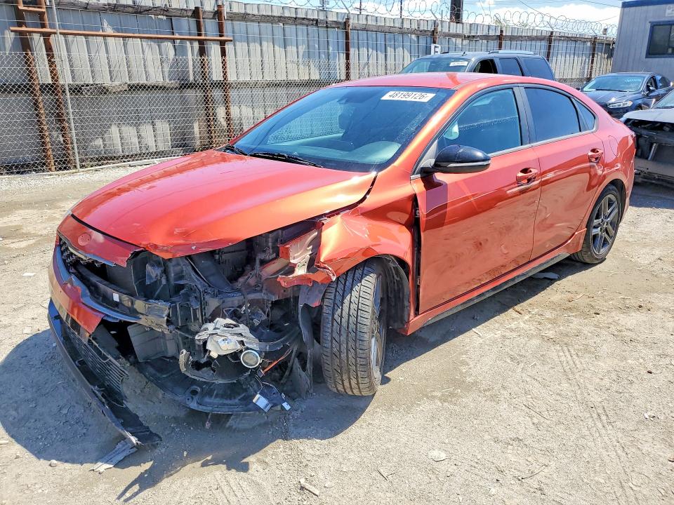 2020 Kia Forte მანქანა იყიდება აუქციონზე, vin: 3KPF34AD9LE195585, აუქციონის ნომერი: 48199126