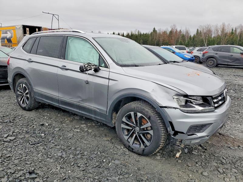 49556346 :رقم المزاد ، 3VV2B7AXXMM077258 vin ، 2021 Volkswagen Tiguan مزاد بيع