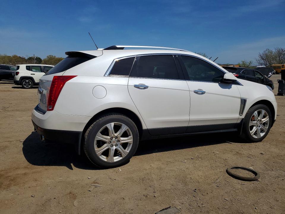 49397686 :رقم المزاد ، 3GYFNDE31GS516225 vin ، 2016 Cadillac Srx مزاد بيع
