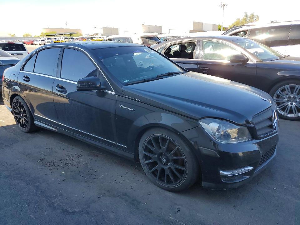 2013 Mercedes-benz C მანქანა იყიდება აუქციონზე, vin: WDDGF4HB2DR285172, აუქციონის ნომერი: 49049386