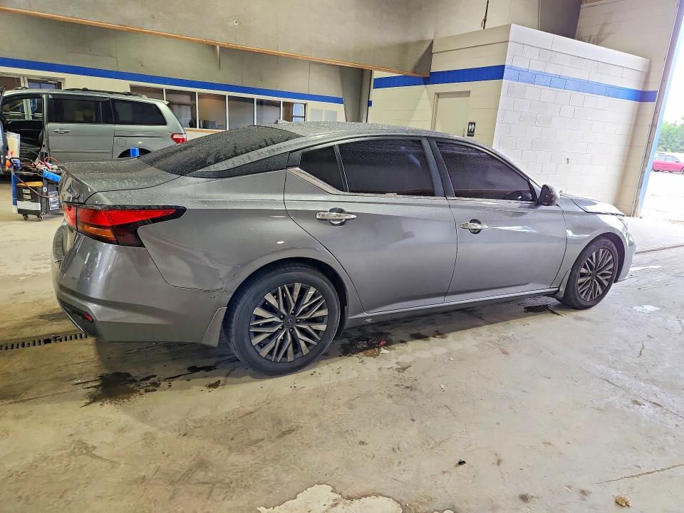 Auction sale of the 2023 Nissan Altima, vin: 1N4BL4DV4PN332393, lot number: 51874246