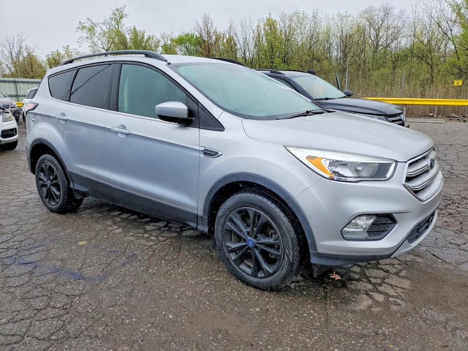 Продажа на аукционе авто 2018 Ford Escape, vin: 1FMCU0GD4JUB70328, номер лота: 51593766