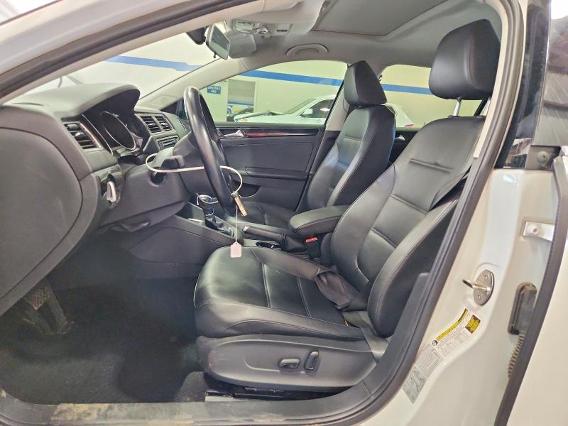Продажа на аукционе авто 2017 Volkswagen Jetta, vin: 3VWL17AJ2HM303362, номер лота: 50702386