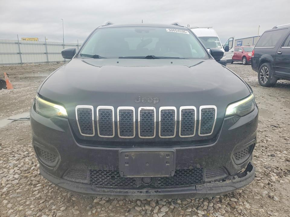 50654536 :رقم المزاد ، 1C4PJLCB7MD114358 vin ، 2021 Jeep Cherokee مزاد بيع