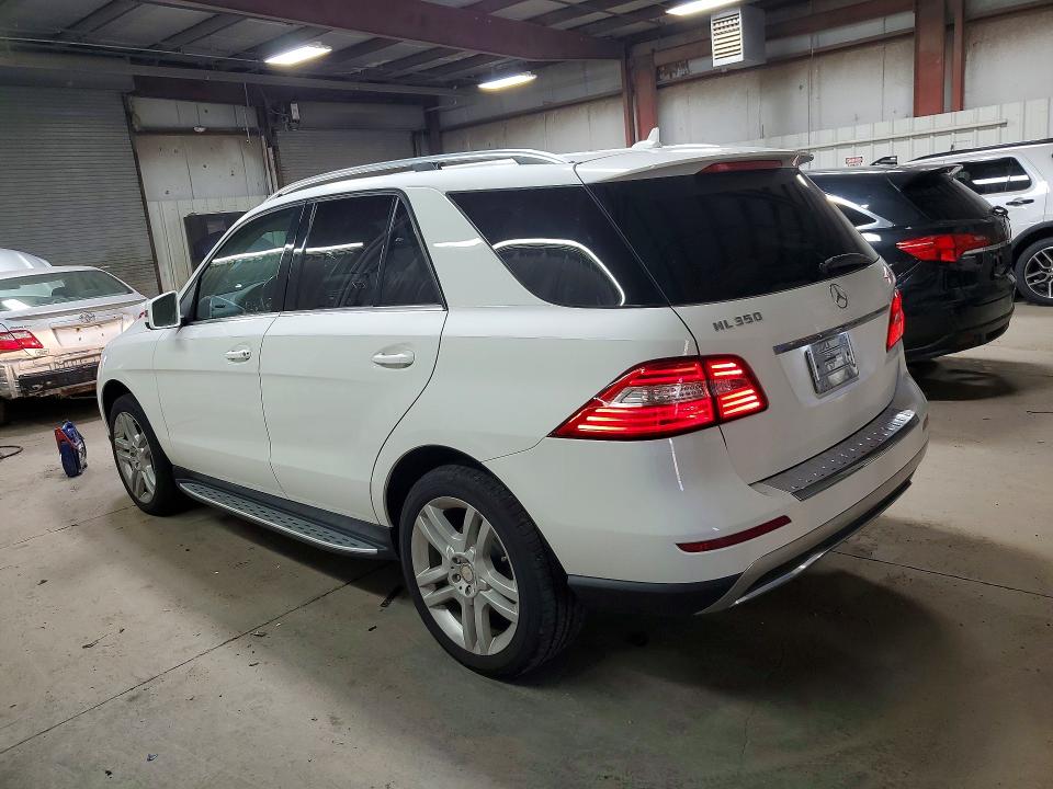 2015 Mercedes-benz Ml მანქანა იყიდება აუქციონზე, vin: 4JGDA5HB6FA563215, აუქციონის ნომერი: 47270686