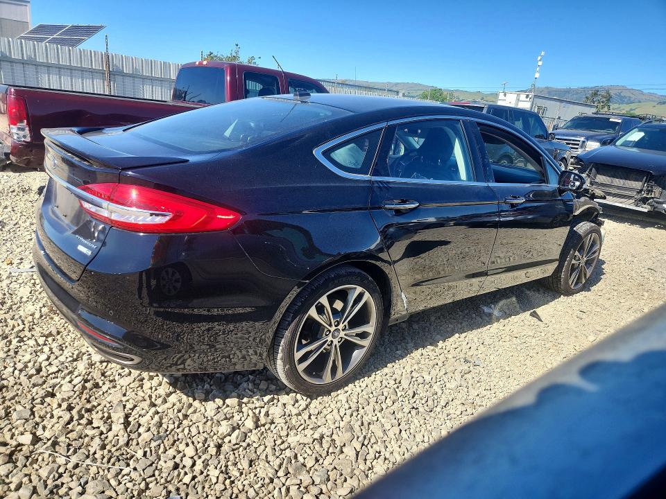 48707246 :رقم المزاد ، 3FA6P0D98HR245466 vin ، 2017 Ford Fusion مزاد بيع