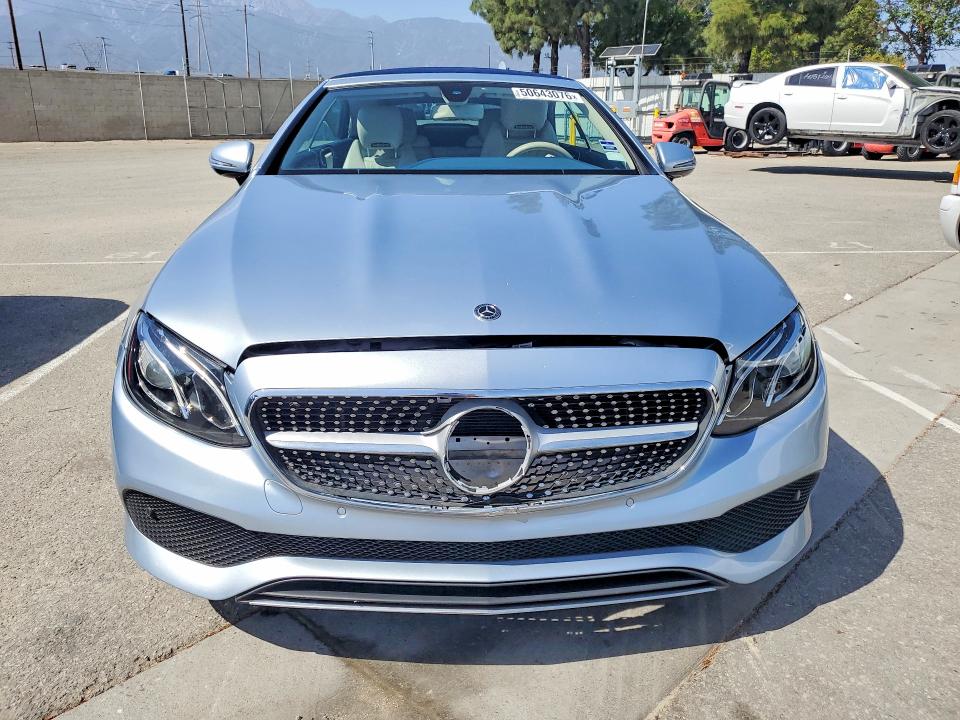 50643076 :رقم المزاد ، WDD1K6FB5JF055218 vin ، 2018 Mercedes-benz E مزاد بيع