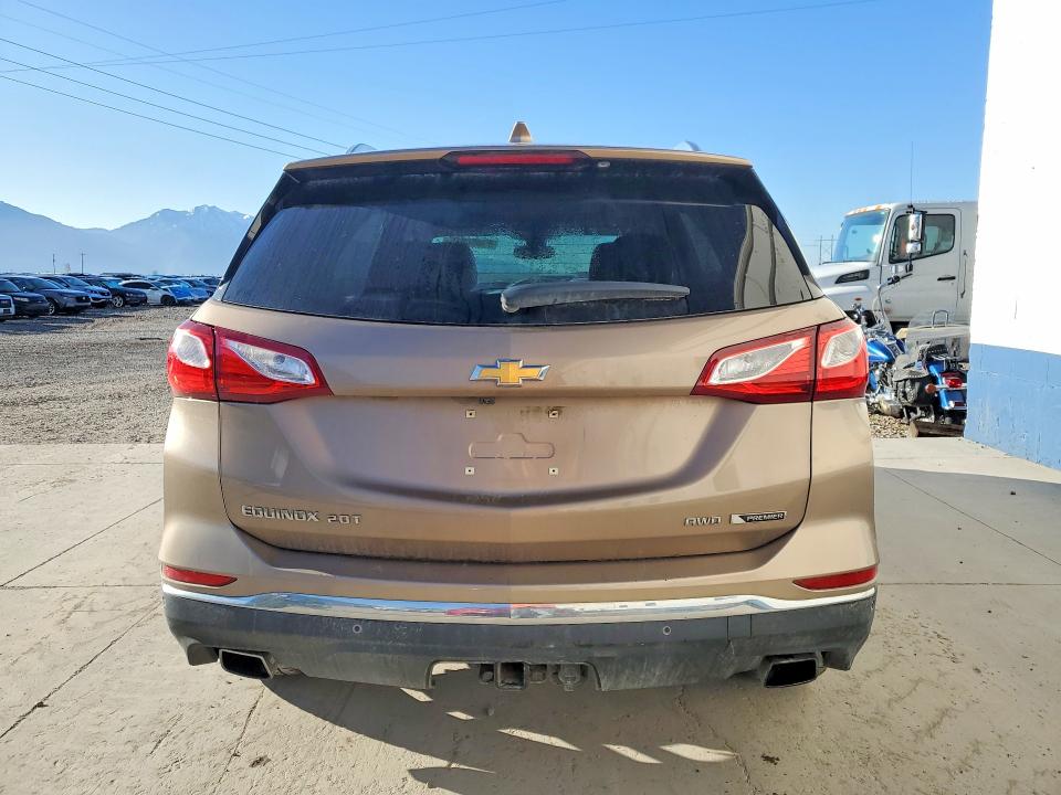 Продаж на аукціоні авто 2018 Chevrolet Equinox, vin: 2GNAXWEX1J6226556, номер лоту: 51350876