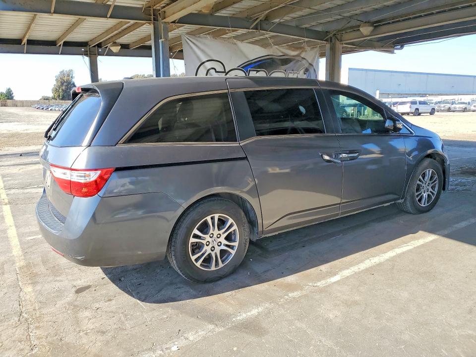 52257326 :رقم المزاد ، 5FNRL5H69DB003989 vin ، 2013 Honda Odyssey مزاد بيع