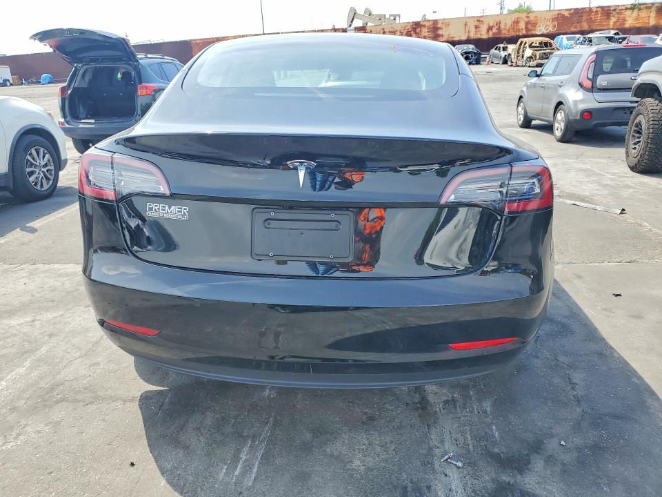 49926086 :رقم المزاد ، 5YJ3E1EA8NF185669 vin ، 2022 Tesla Model 3 مزاد بيع