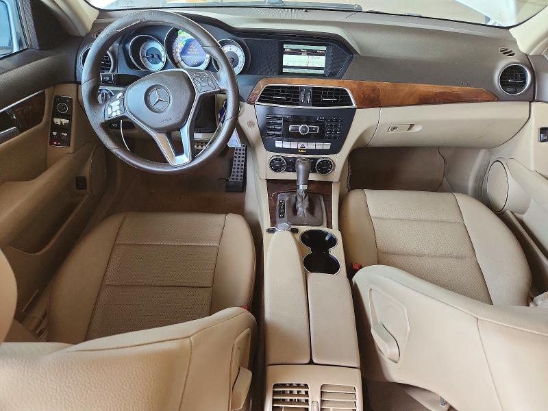 Продаж на аукціоні авто 2014 Mercedes-benz C, vin: WDDGF4HB5EG243690, номер лоту: 50440306