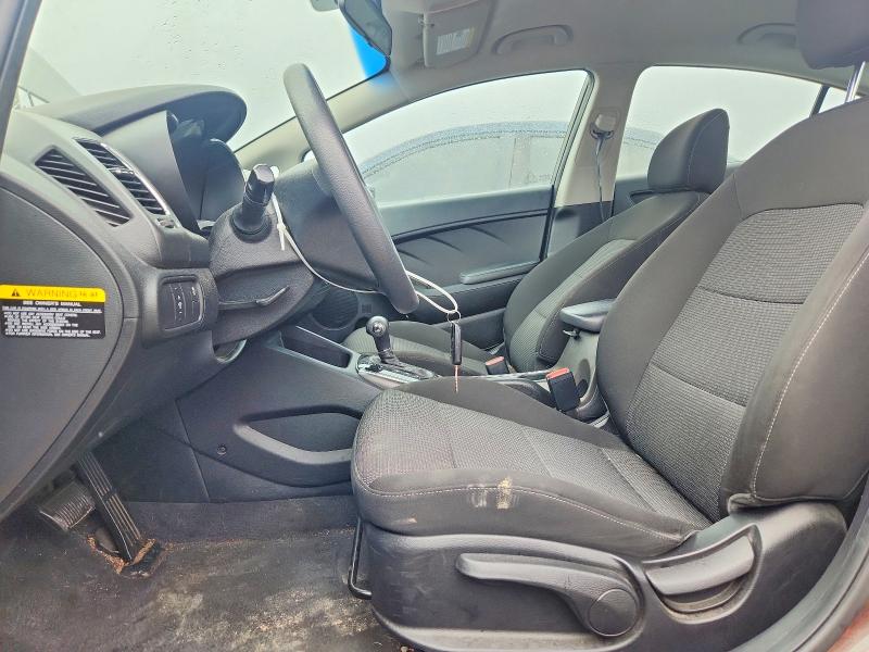 51207906 :رقم المزاد ، 3KPFK4A71JE169735 vin ، 2018 Kia Forte مزاد بيع