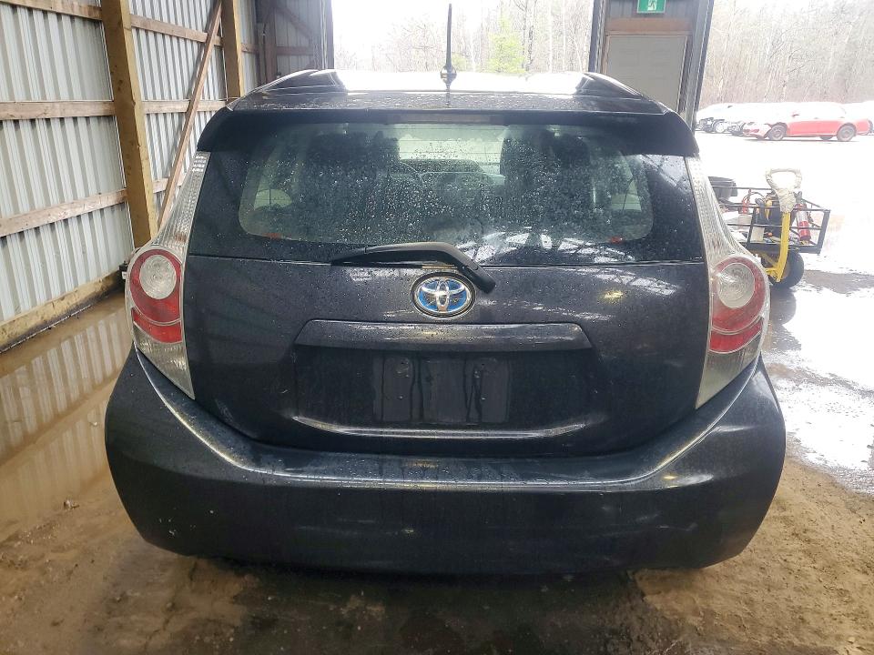 2012 Toyota Prius C მანქანა იყიდება აუქციონზე, vin: JTDKDTB30C1000780, აუქციონის ნომერი: 49401716
