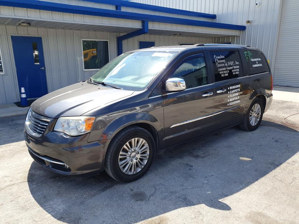 50819916 :رقم المزاد ، 2C4RC1GG3FR596405 vin ، 2015 Chrysler Town & Country مزاد بيع