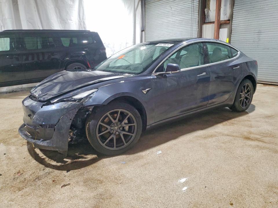 Продажа на аукционе авто 2019 Tesla Model 3, vin: 5YJ3E1EA0KF431528, номер лота: 79981925