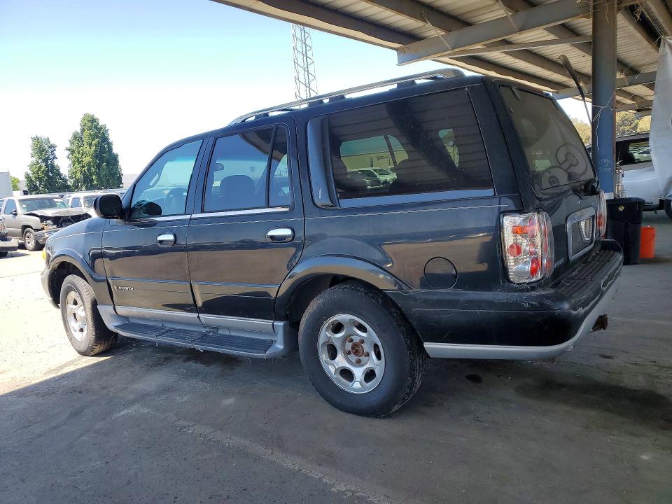 49468906 :رقم المزاد ، 5LMFU28R71LJ22036 vin ، 2002 Lincoln Navigator مزاد بيع