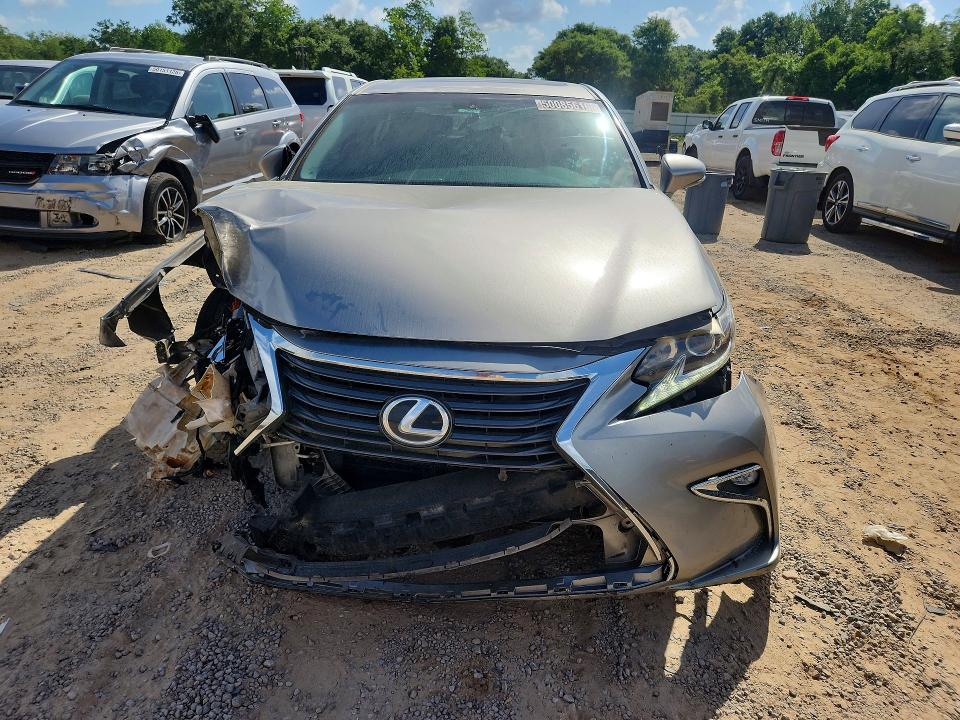 50085616 :رقم المزاد ، 58ABK1GGXGU007170 vin ، 2016 Lexus Es مزاد بيع