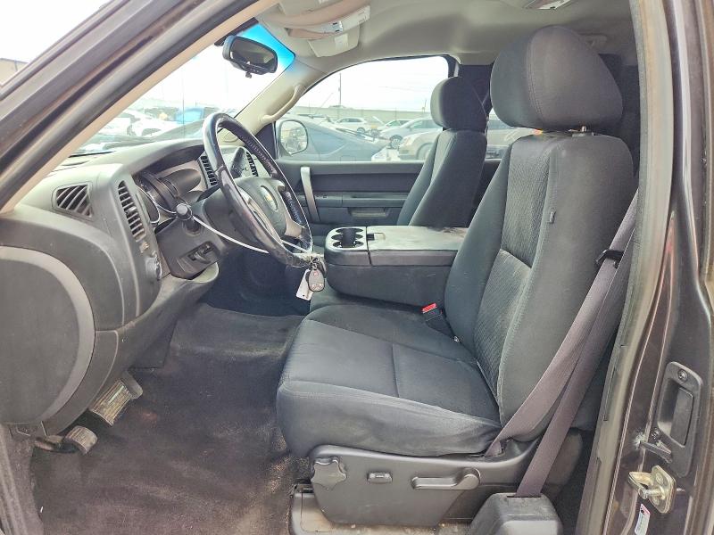 Auction sale of the 2011 Chevrolet Silverado, vin: 1GCRCSE09BZ432765, lot number: 49989756