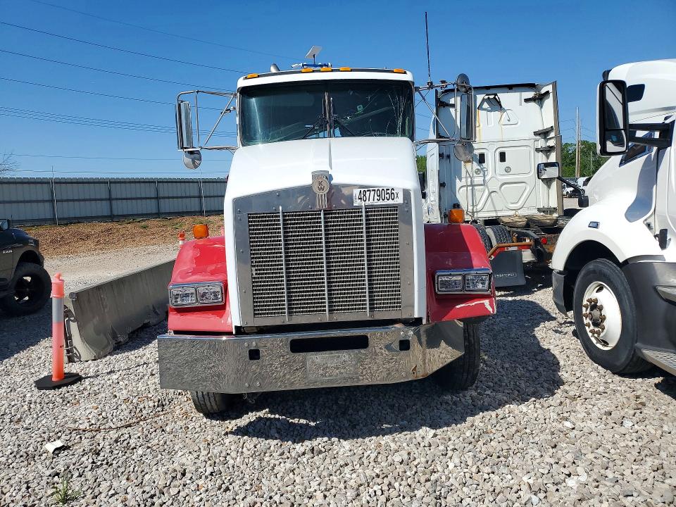 Продажа на аукционе авто 2000 Kenworth Construction, vin: 1XKDD09X2YJ831077, номер лота: 48779056