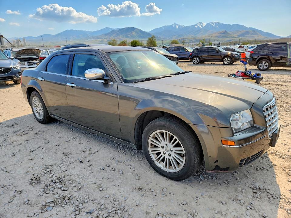 2010 Chrysler 300 მანქანა იყიდება აუქციონზე, vin: 2C3CA4CD1AH119452, აუქციონის ნომერი: 51349156