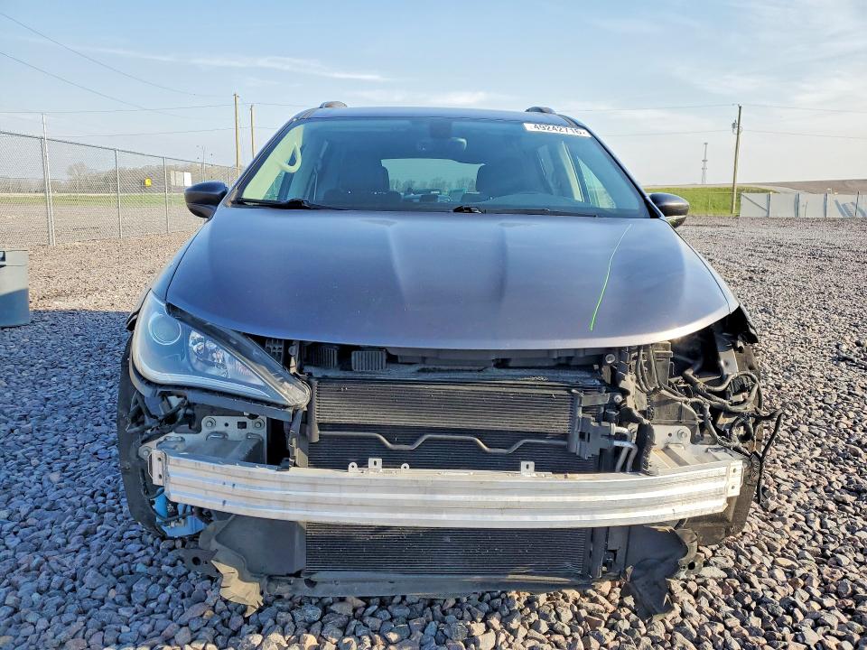 49242716 :رقم المزاد ، 2C4RC1EG4JR108123 vin ، 2018 Chrysler Pacifica مزاد بيع